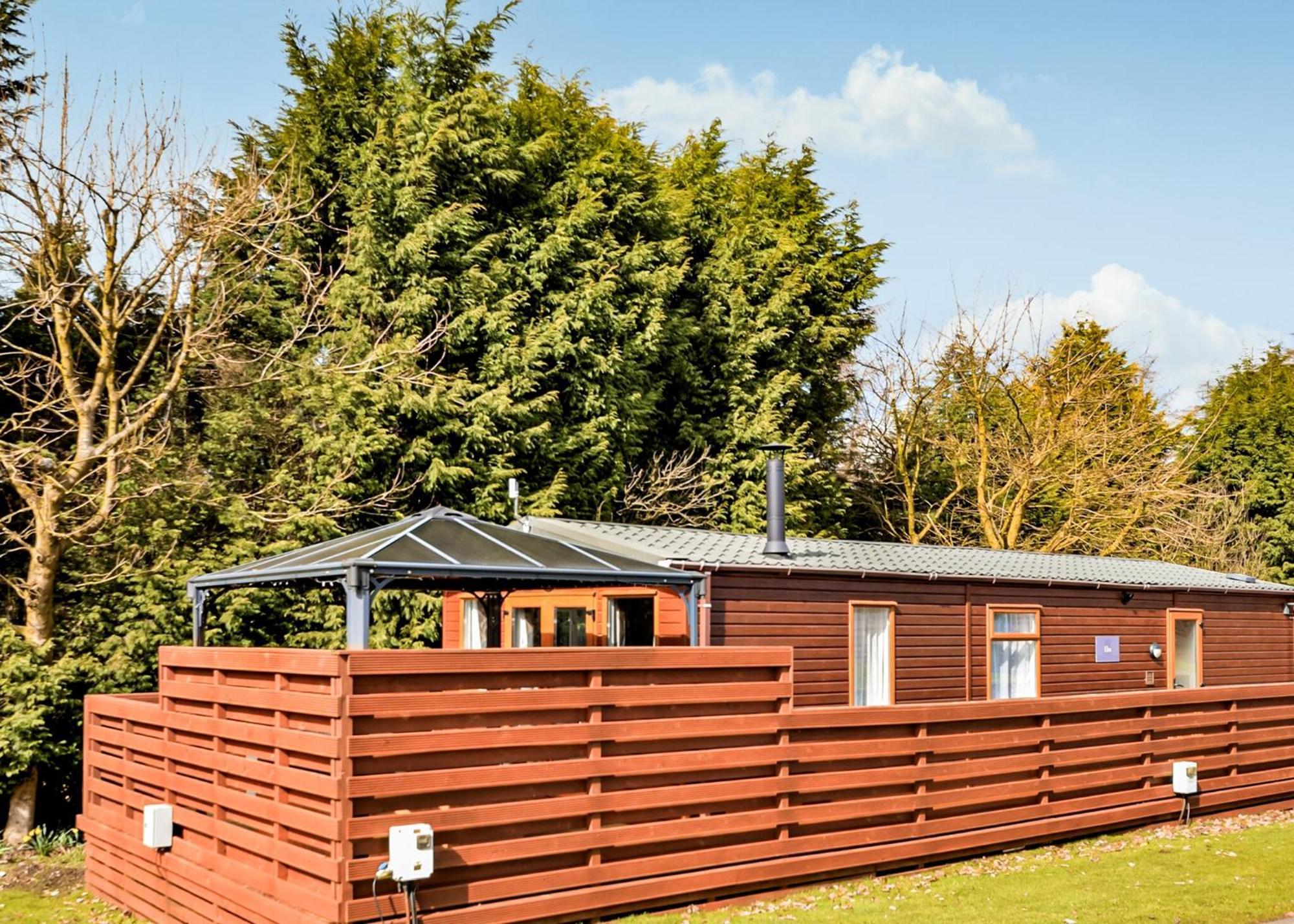 Longnor Wood Holiday Park Exterior photo